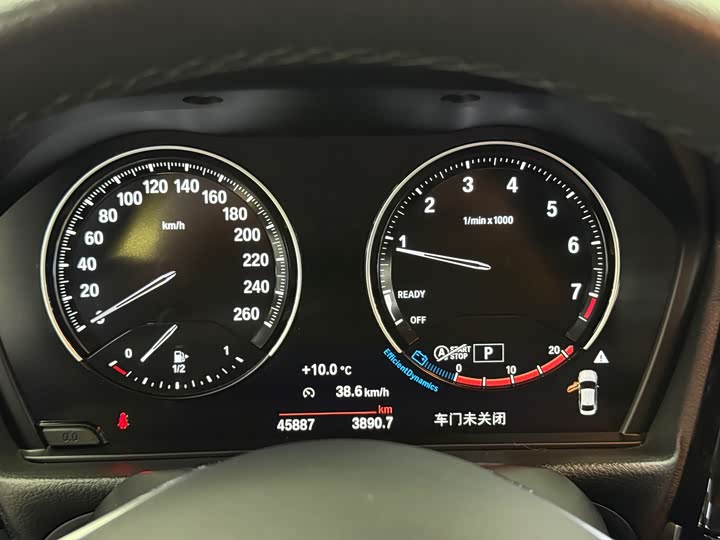 Фото 8 - BMW 1 Series