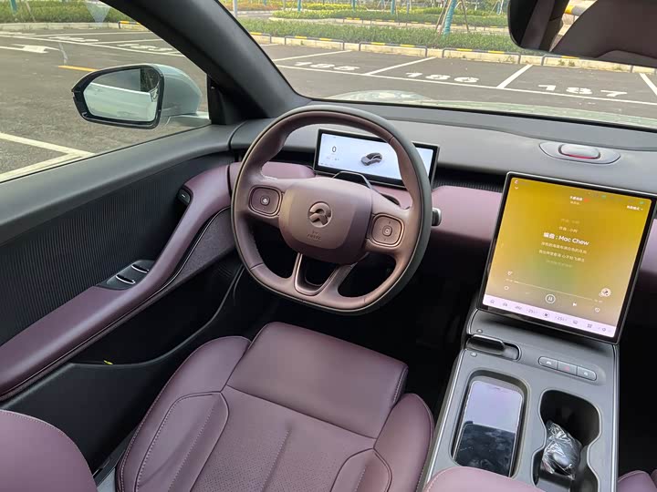 Фото 10 - Nio ET5T