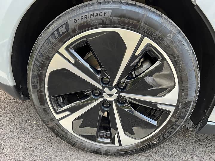 Фото 13 - Nio ET5T