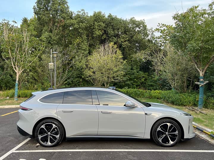 Фото 18 - Nio ET5T