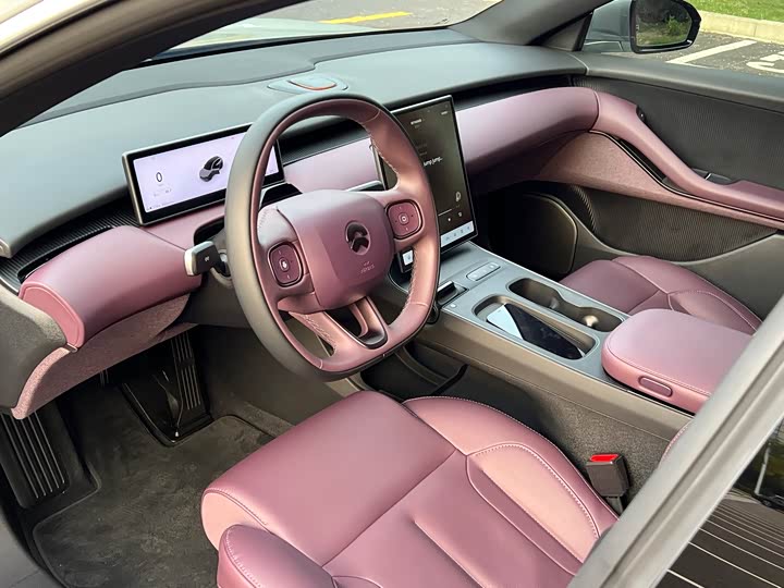 Фото 6 - Nio ET5T