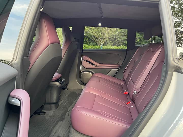 Фото 7 - Nio ET5T