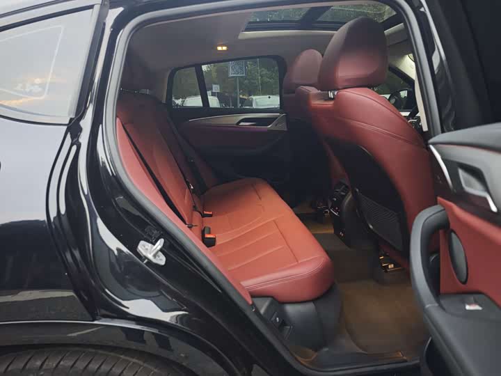 Фото 12 - BMW X4