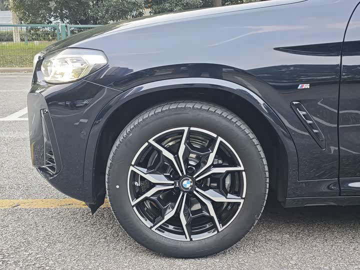 Фото 18 - BMW X4