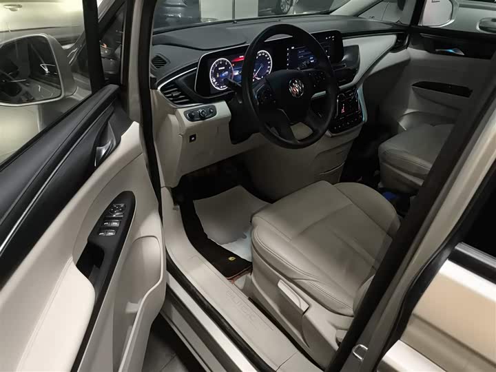 Фото 15 - Buick GL8 ES