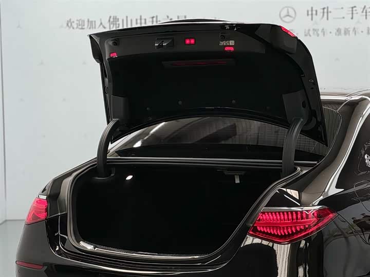 Фото 3 - Mercedes-Benz Maybach S-Class