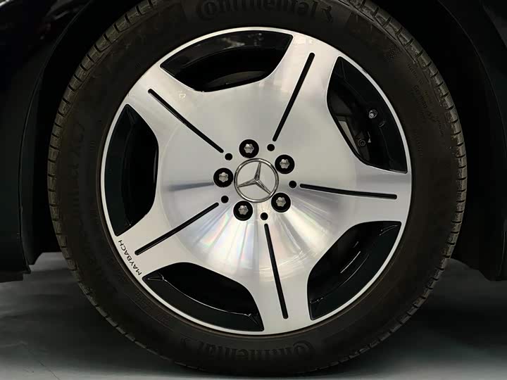 Фото 6 - Mercedes-Benz Maybach S-Class