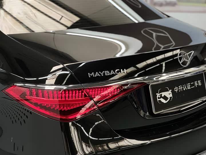 Фото 8 - Mercedes-Benz Maybach S-Class