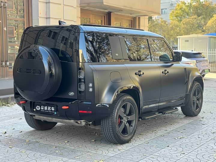 Фото 7 - Land Rover Defender