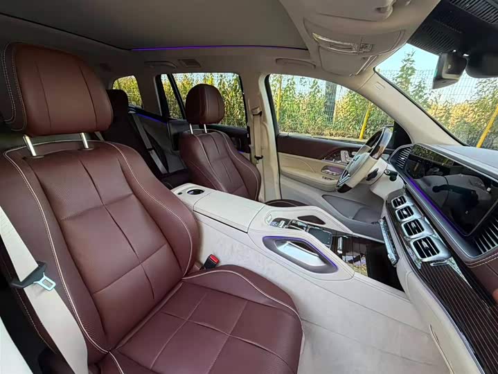 Фото 19 - Mercedes-Benz Maybach GLS