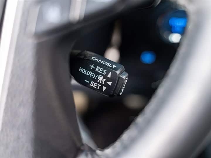 Фото 22 - Toyota Alphard