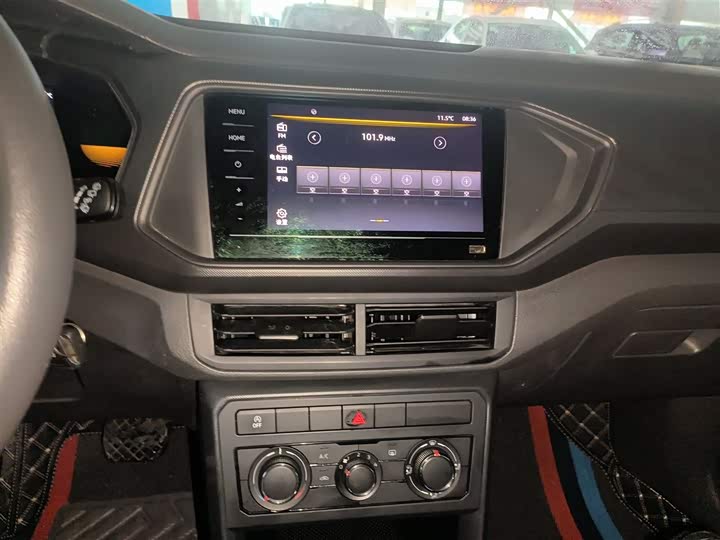 Фото 13 - Volkswagen T-Cross