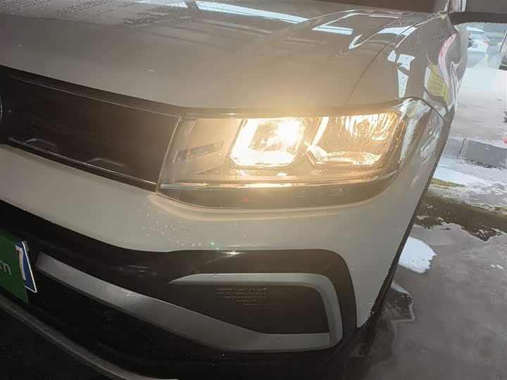 Фото 24 - Volkswagen T-Cross