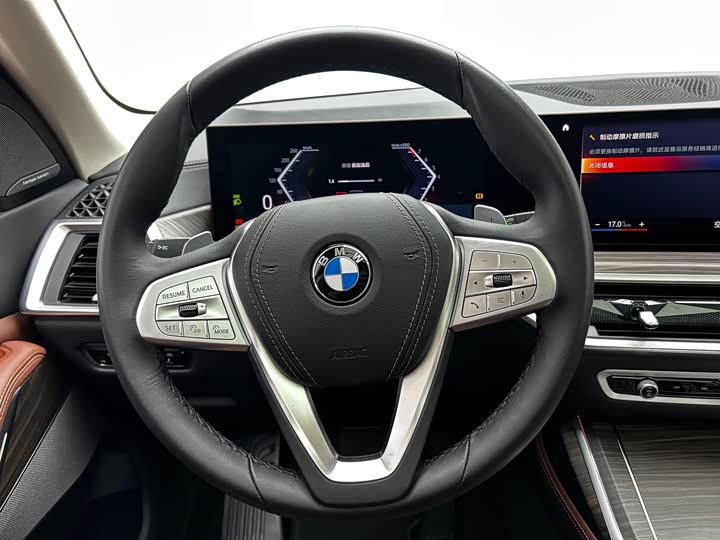 Фото 15 - BMW X7