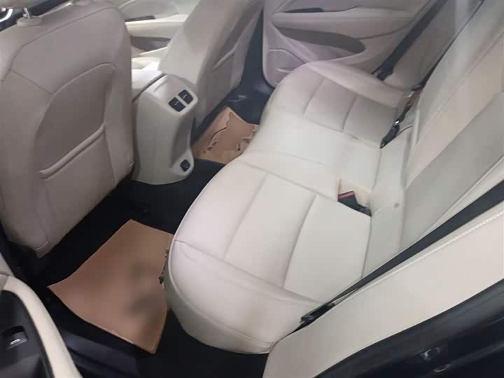 Фото 17 - Buick Regal