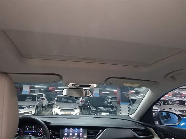 Фото 18 - Buick Regal