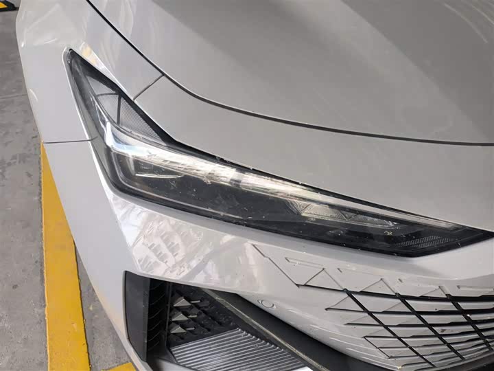 Фото 30 - Changan UNI-V