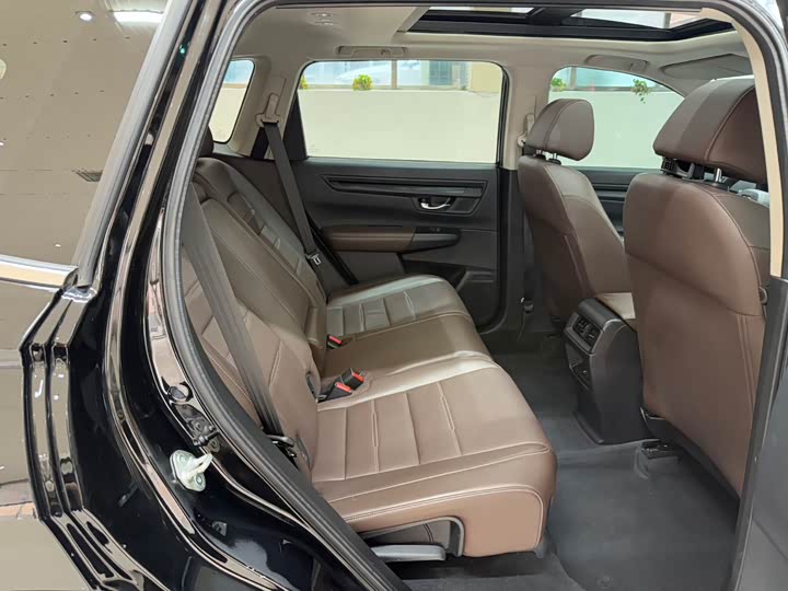 Фото 22 - Honda CR-V