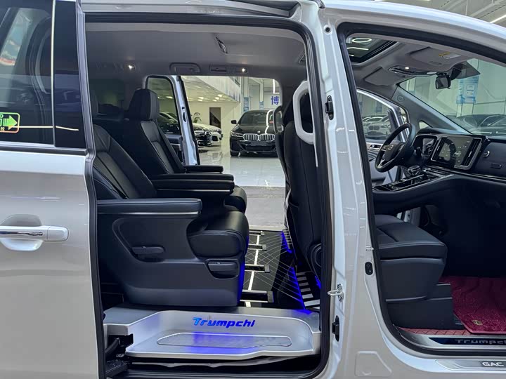 Фото 19 - GAC Trumpchi M8