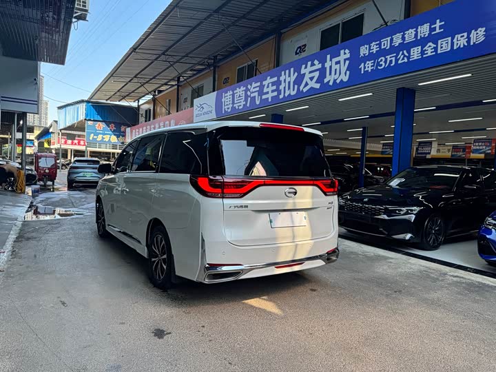 Фото 26 - GAC Trumpchi M8