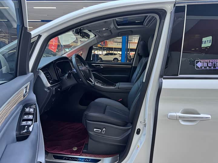 Фото 6 - GAC Trumpchi M8