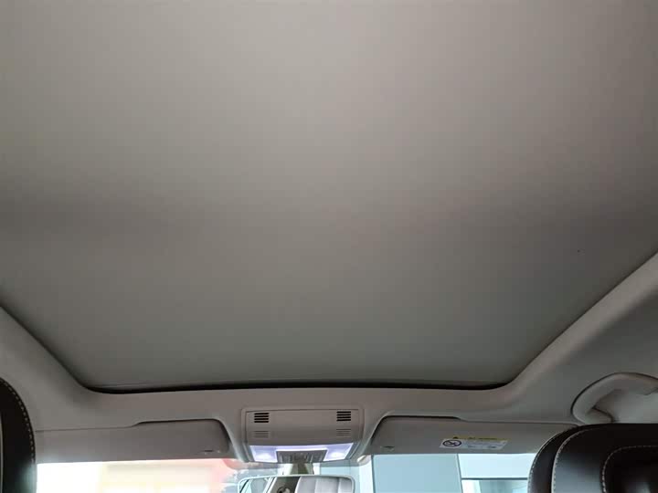 Фото 18 - Volkswagen Phideon