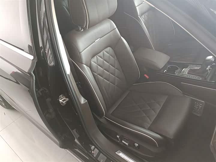 Фото 25 - Volkswagen Phideon