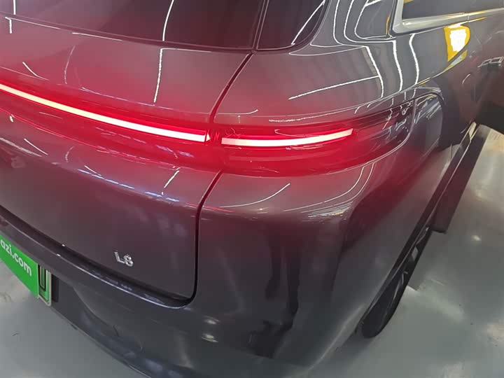 Фото 8 - LiXiang L8