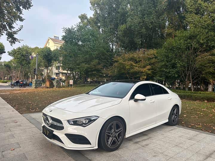 Фото 3 - Mercedes-Benz CLA-Class
