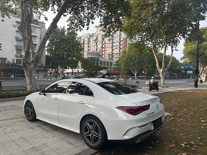 Фото 4 - Mercedes-Benz CLA-Class
