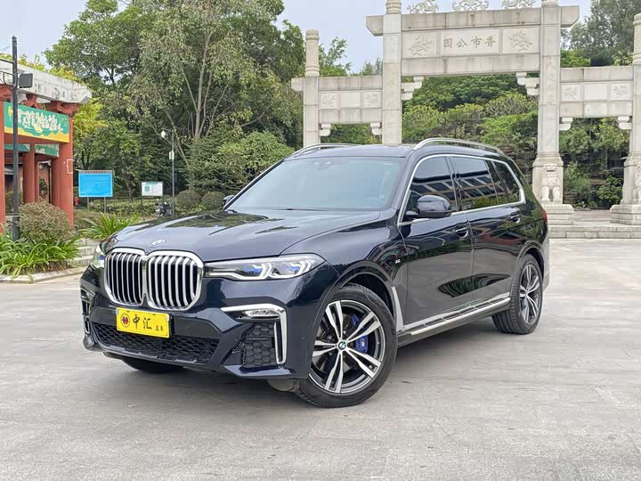 Фото 1 - BMW X7