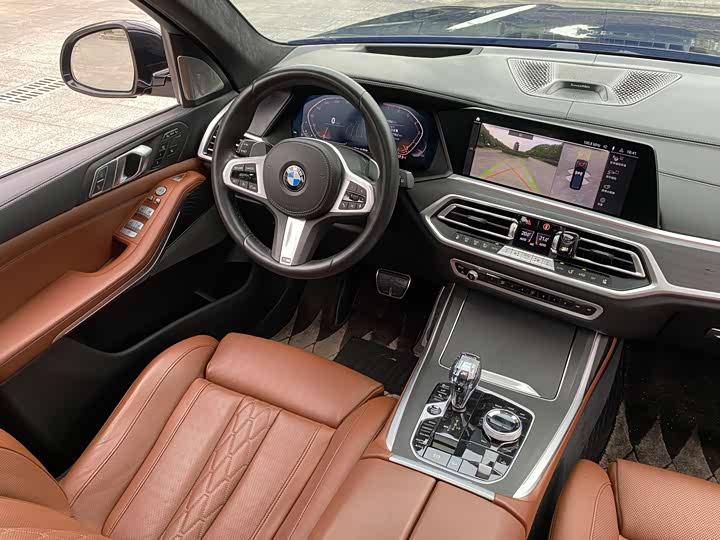 Фото 10 - BMW X7