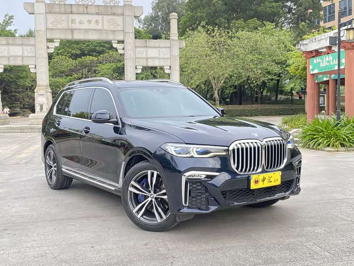 Фото 3 - BMW X7