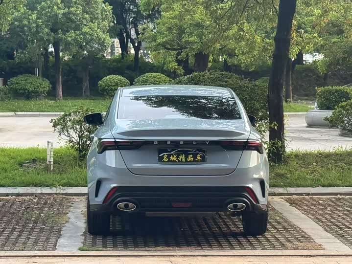Фото 16 - Geely Binrui