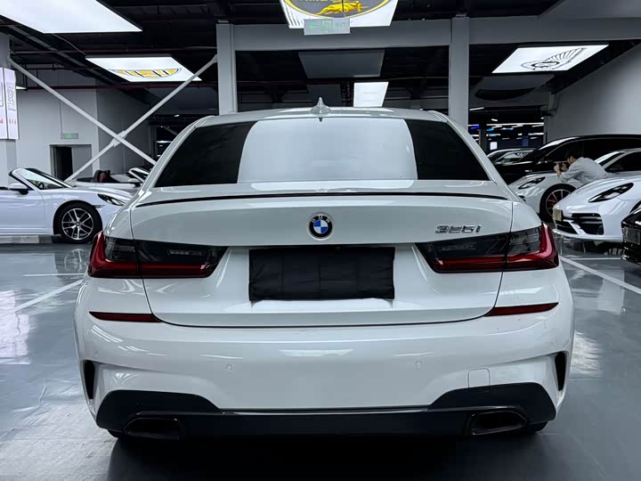 Фото 16 - BMW 3 Series