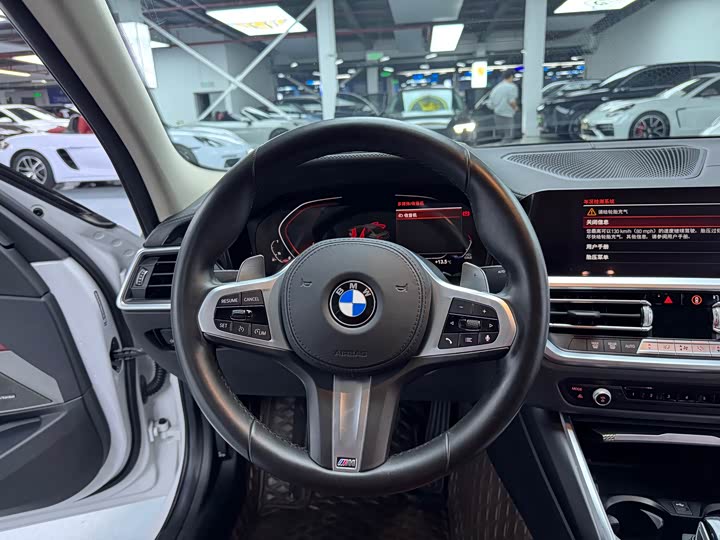 Фото 9 - BMW 3 Series