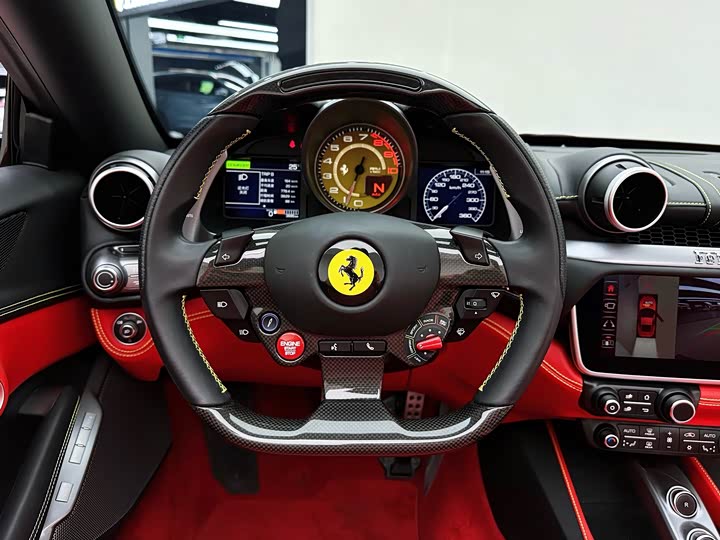 Фото 10 - Ferrari Portofino