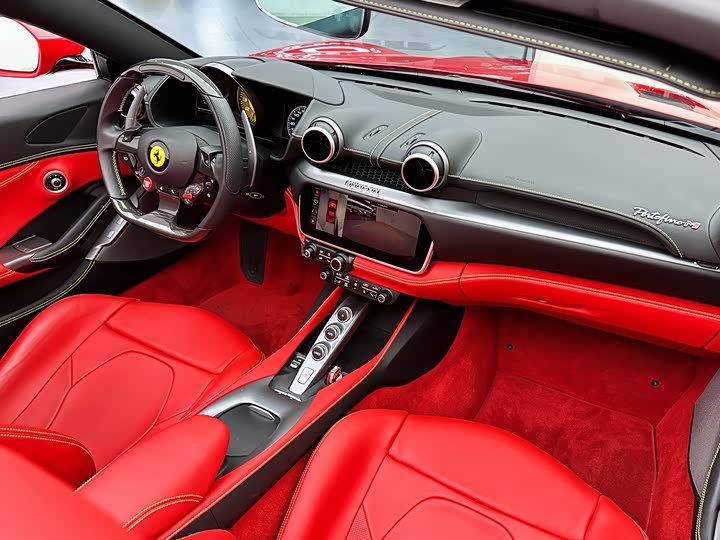 Фото 18 - Ferrari Portofino