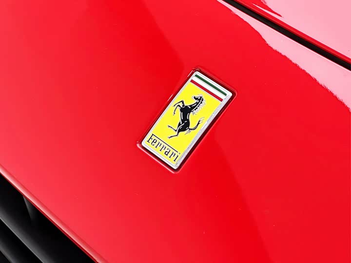 Фото 19 - Ferrari Portofino