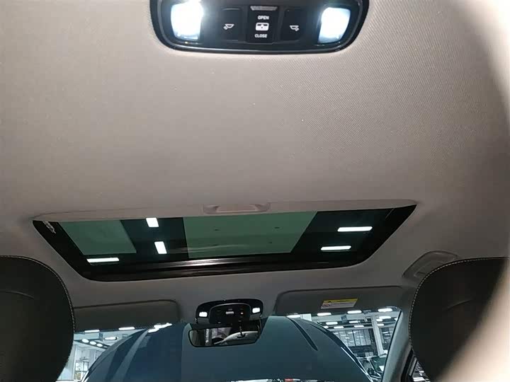 Фото 18 - Hyundai Custo