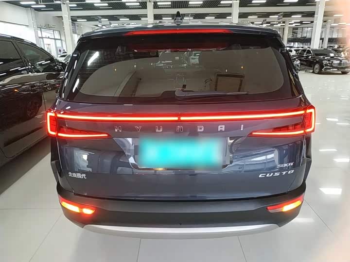 Фото 6 - Hyundai Custo