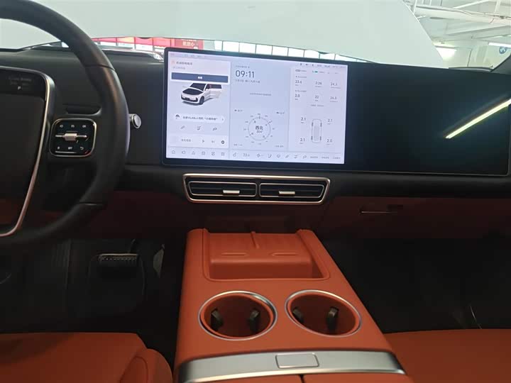 Фото 13 - LiXiang L6