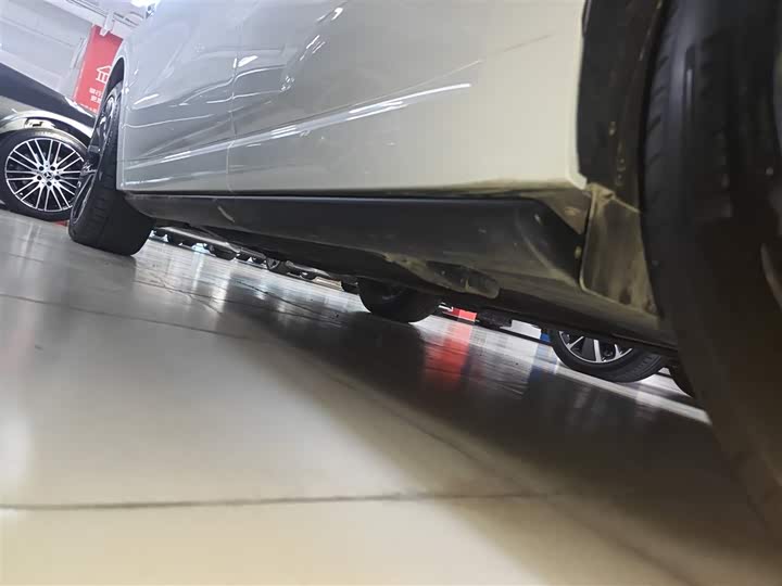 Фото 22 - LiXiang L6