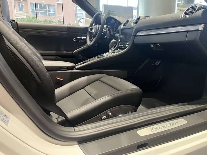 Фото 8 - Porsche 718