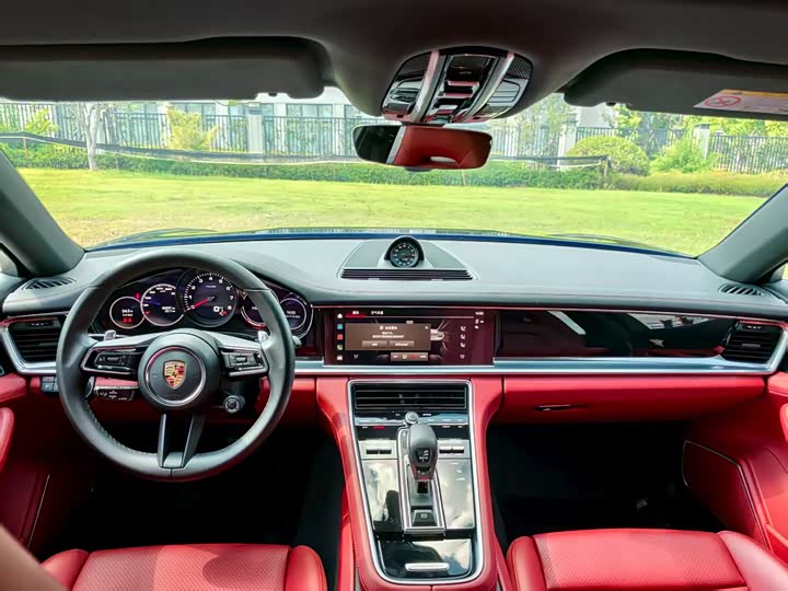 Фото 10 - Porsche Panamera