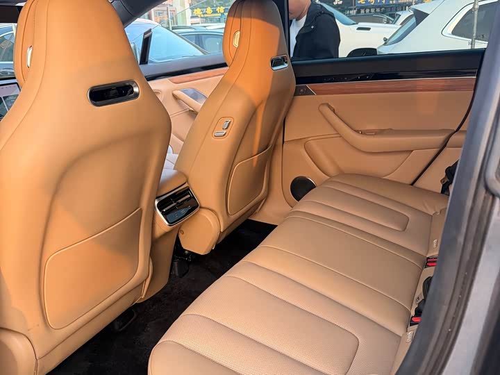 Фото 6 - Luxeed R7