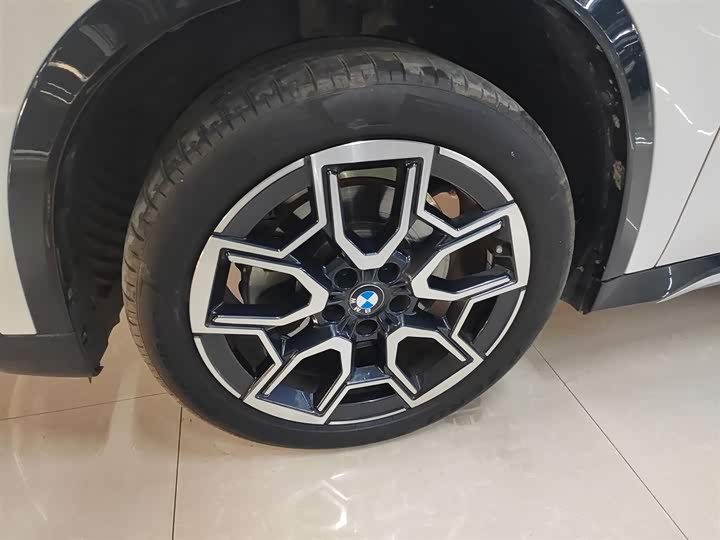 Фото 23 - BMW X1