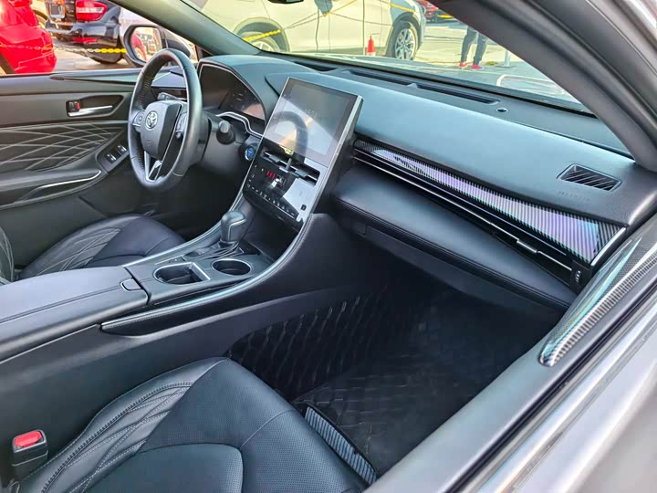 Фото 17 - Toyota Avalon