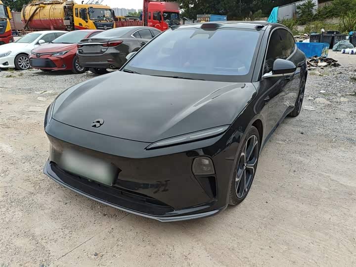 Фото 2 - Nio ET5T