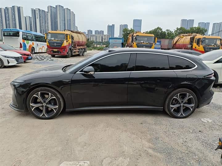 Фото 5 - Nio ET5T